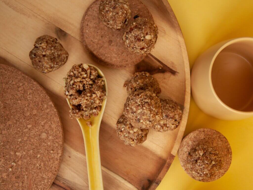 5 No-Bake Horse Treats: Easy Recipes To Make Your Horse Happy